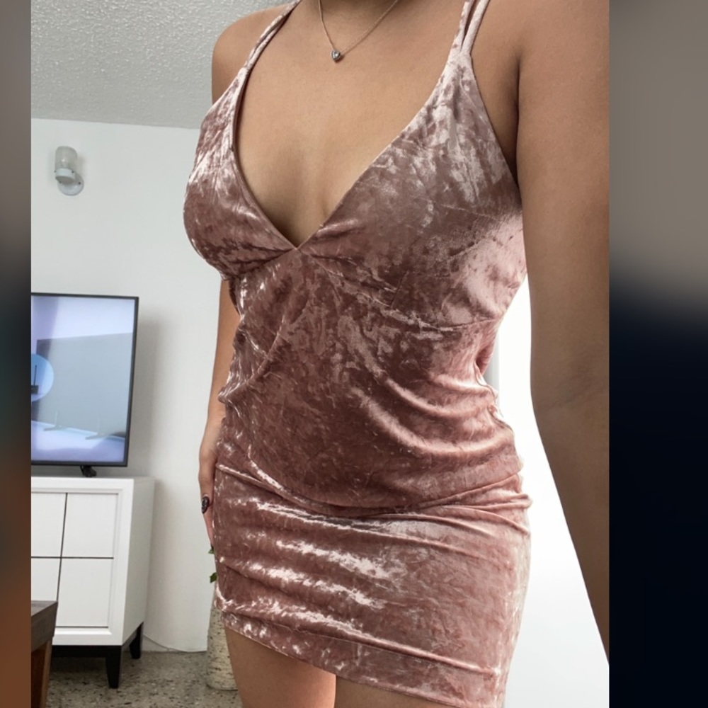 Very comfortable short suit a soft fabric